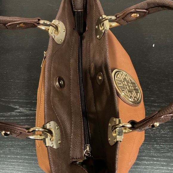 Handbag - Picture 3 of 4